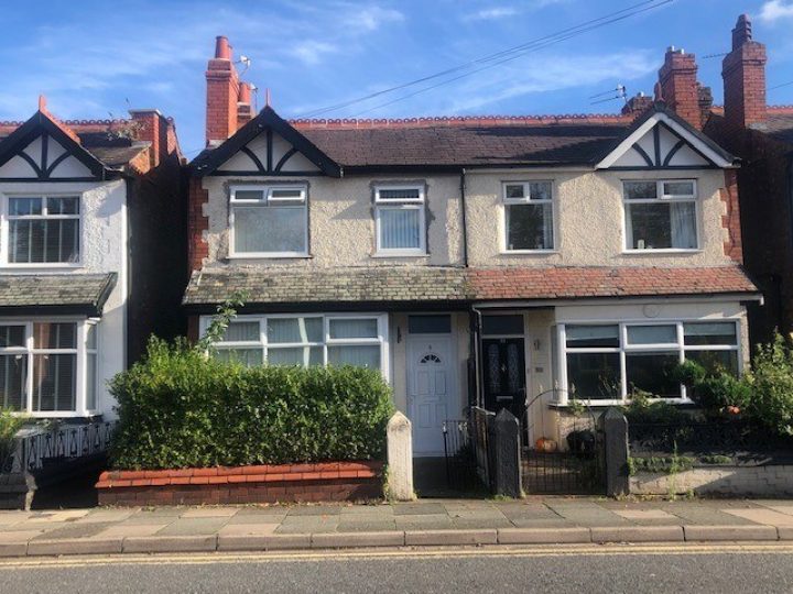 WIRRAL AUCTION PRESENTS EXCELLENT OPPORTUNITIES FOR INVESTORS