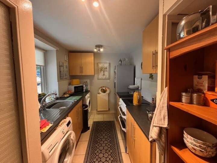 11_Bidston_Court_kitchen.jpg