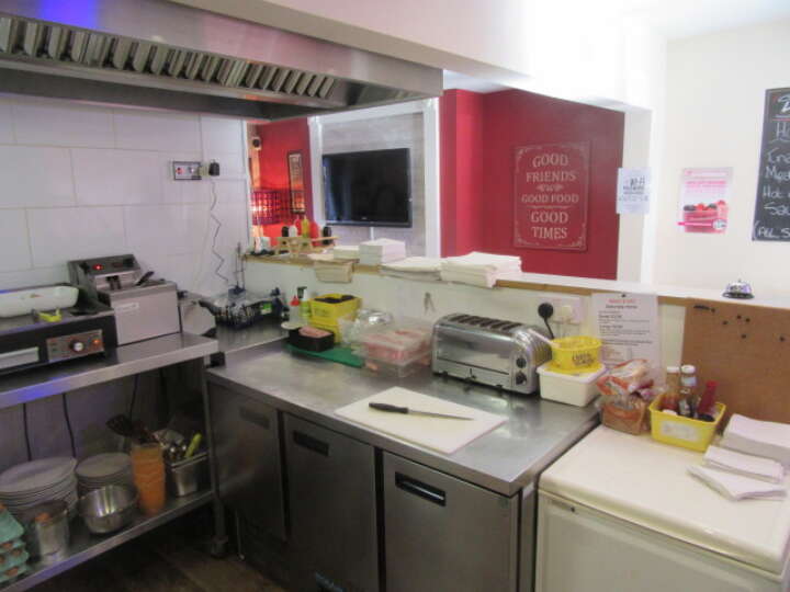 Wallasey_Rd_196_kitchen.JPG