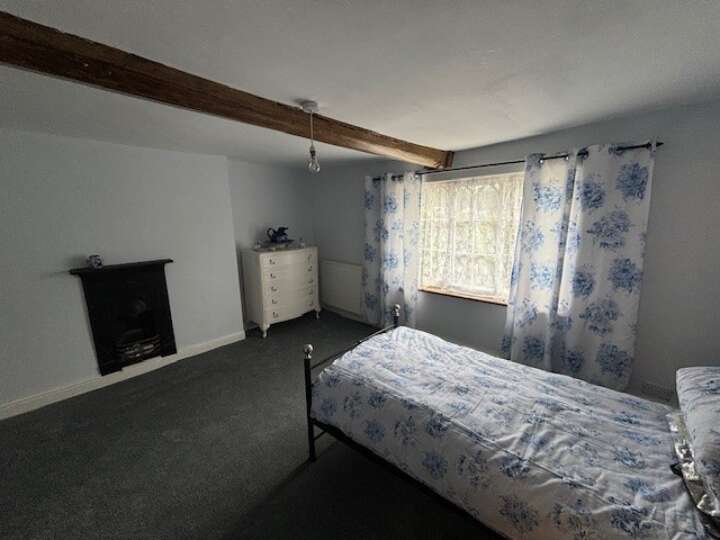 1_Merton_bedroom_1.jpg