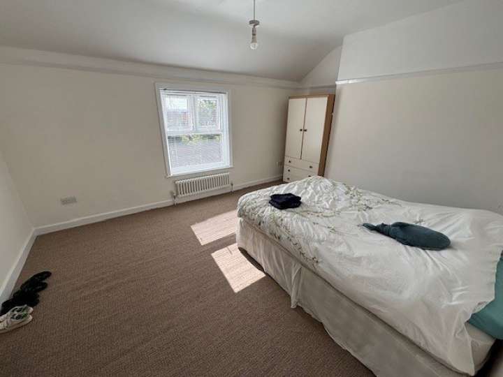 28 Raby Park - Bedroom 1.jpg