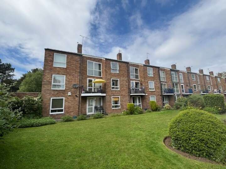 28_Bidston_Court_-_Rear_with_Garden.jpg