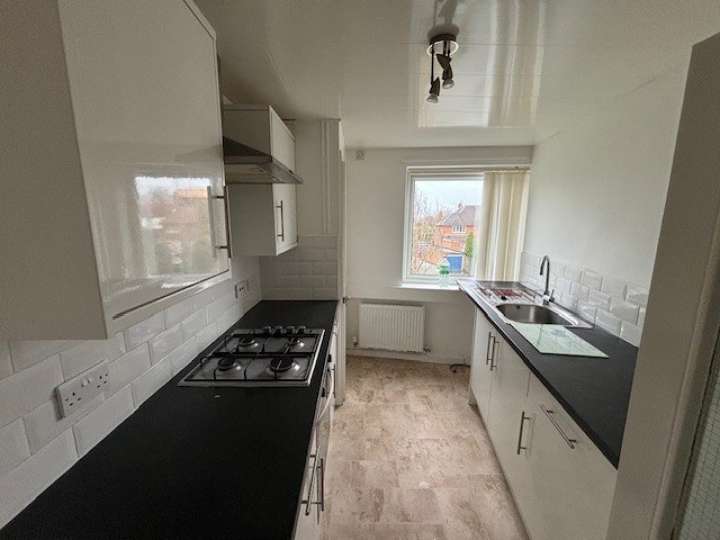 29 Bidston Court - Kitchen 1.jpg