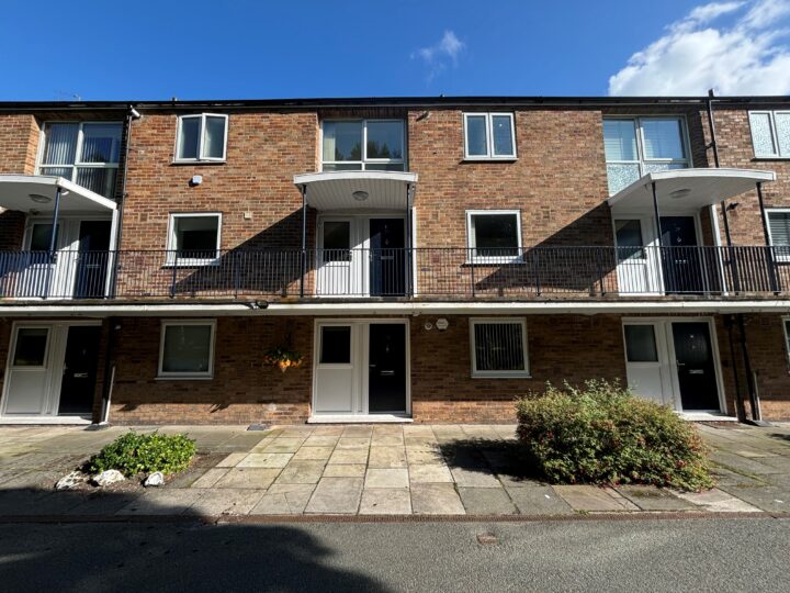 15 Bidston Court, Bidston