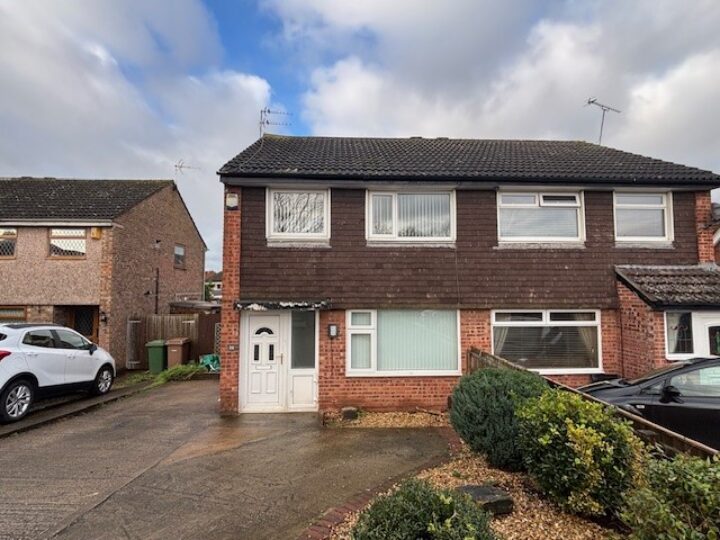 20 Grange Farm Crescent, West Kirby